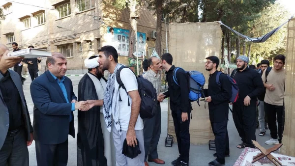 مراسم بدرقه کاروان راهیان اربعین حسینی دانشگاه فرهنگیان لرستان 20