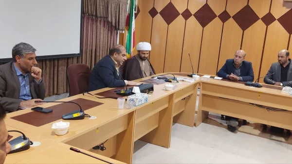 جلسه نشست صمیمی مسئول نهاد مقام معظم رهبری در دانشگاه فرهنگیان لرستان با حضور مسئولان مدیریت استان و کارکنان پردیس علامه طباطبایی لرستان 6