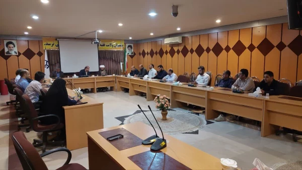 جلسه نشست صمیمی مسئول نهاد مقام معظم رهبری در دانشگاه فرهنگیان لرستان با حضور مسئولان مدیریت استان و کارکنان پردیس علامه طباطبایی لرستان 7