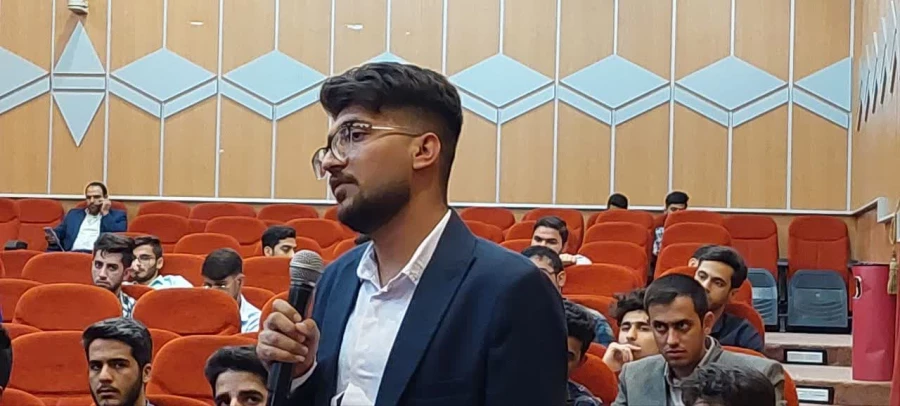 جلسه نشست دانشجویی در دانشگاه فرهنگیان پردیس علامه طباطبایی لرستان از کارنامه دولت تا فتح قلها 10