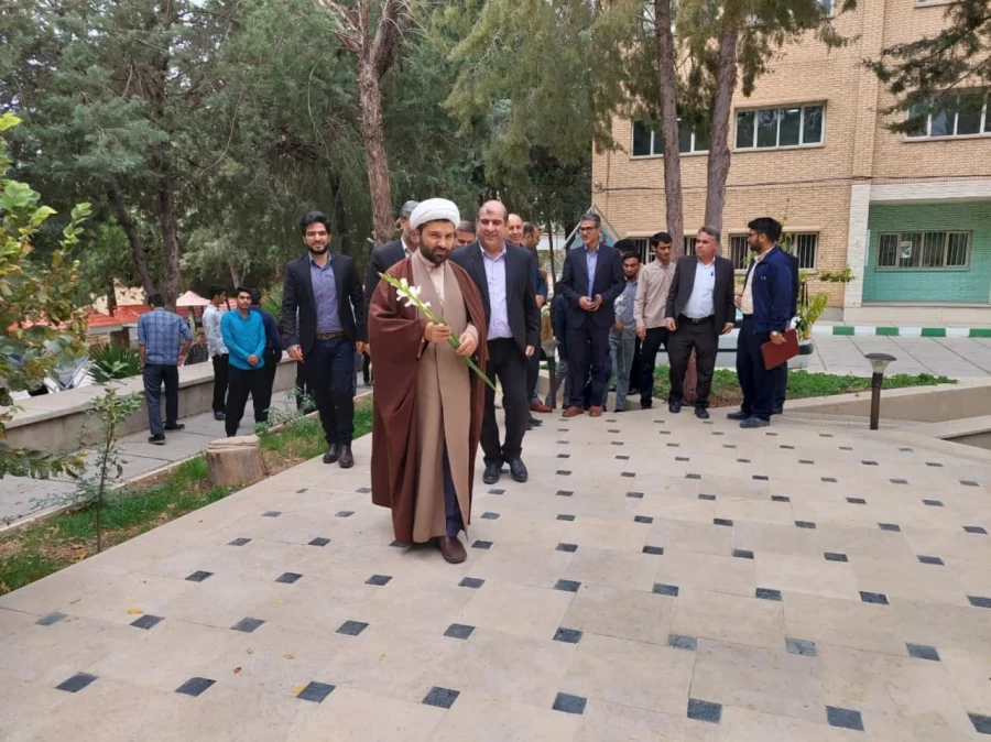 برگزاری مراسم آغاز سال تحصیلی نو دانشجو معلمان و روز مبارزه با استکبار جهانی در دانشگاه فرهنگیان لرستان 14