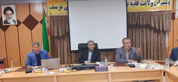 برگزاری دوره بالندگی مدیران و معلمان راهنمای مدارس مجری کارورزی 2