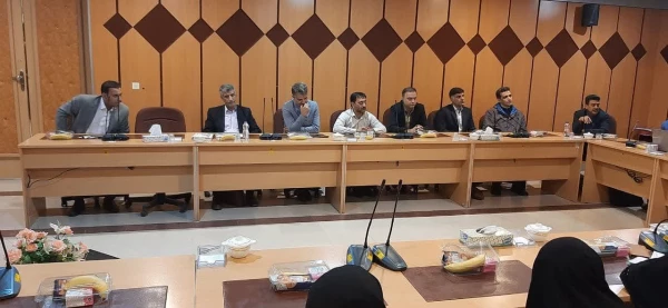 برگزاری دوره بالندگی مدیران و معلمان راهنمای مدارس مجری کارورزی 8