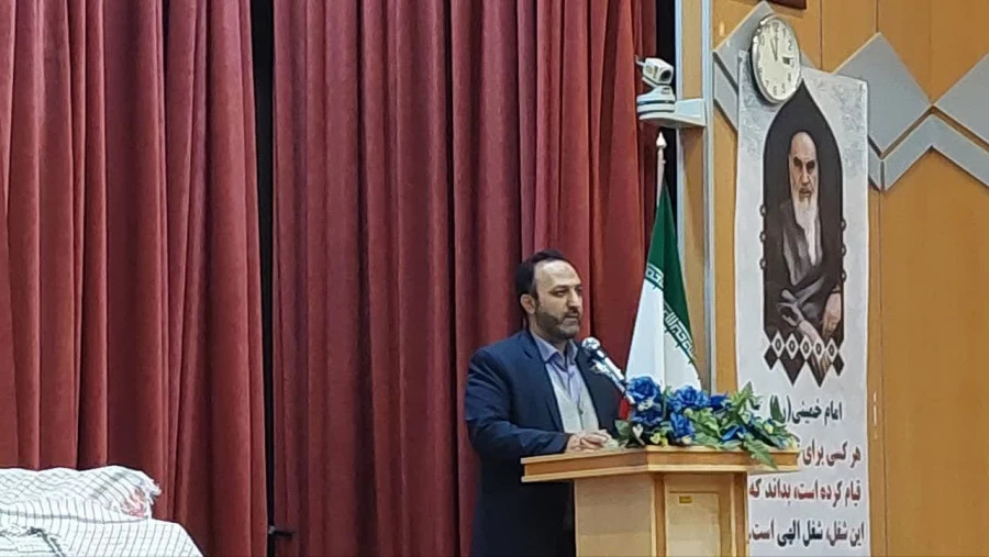 آیین رونمایی از مجموعه ۴۰ جلدی ره نامه ،مقام معظم رهبری در دانشگاه فرهنگیان لرستان 5