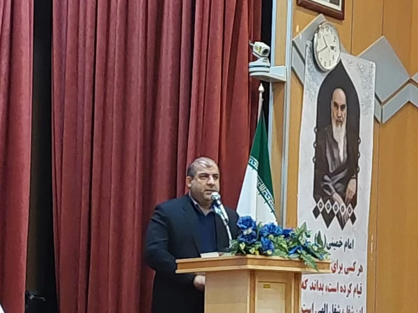 آیین رونمایی از مجموعه ۴۰ جلدی ره نامه ،مقام معظم رهبری در دانشگاه فرهنگیان لرستان 6