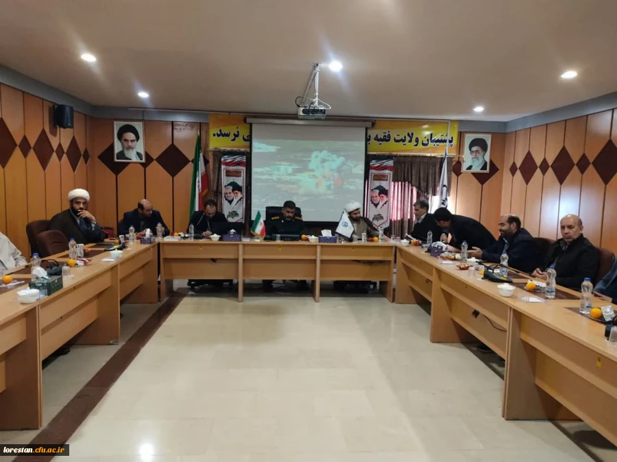 نشست بصیرتی با موضوع: بصیرت و مقاومت در مکتب حاج قاسم سلیمانی 2