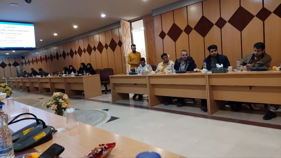 نشست بصیرتی با موضوع: بصیرت و مقاومت در مکتب حاج قاسم سلیمانی 7