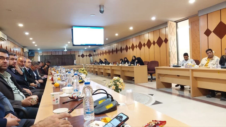 نشست بصیرتی با موضوع: بصیرت و مقاومت در مکتب حاج قاسم سلیمانی 9