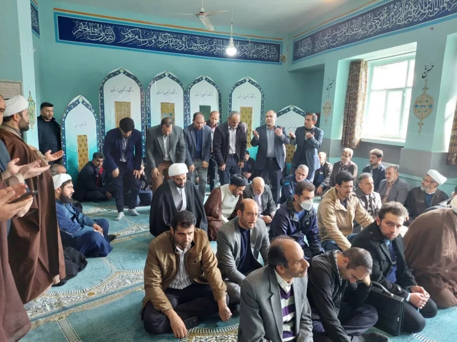   برپایی مجلس ترحیم و یادبود کربلایی جان محمد گراوند پدر حجت الاسلام والمسلمین هادی گراوند مسئول نهاد نمایندگی مقام معظم رهبری در دانشگاه فرهنگیان لرستان 7