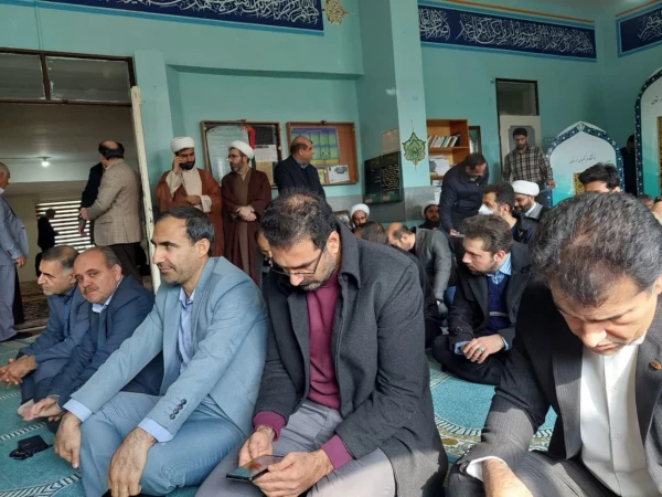   برپایی مجلس ترحیم و یادبود کربلایی جان محمد گراوند پدر حجت الاسلام والمسلمین هادی گراوند مسئول نهاد نمایندگی مقام معظم رهبری در دانشگاه فرهنگیان لرستان 9