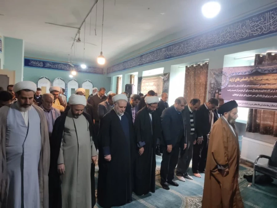   برپایی مجلس ترحیم و یادبود کربلایی جان محمد گراوند پدر حجت الاسلام والمسلمین هادی گراوند مسئول نهاد نمایندگی مقام معظم رهبری در دانشگاه فرهنگیان لرستان 13