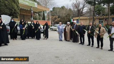 من عقیده ی راسخ دارم بر اینکه یکی از نیازهای اساسی کشور، زنده نگه داشتن نام شهداء است.    (  مقام معظم رهبری )

آیین غبار روبی مزار شهداء و شهیدای گمنام  در ایام الله دهه فجر انقلاب اسلامی