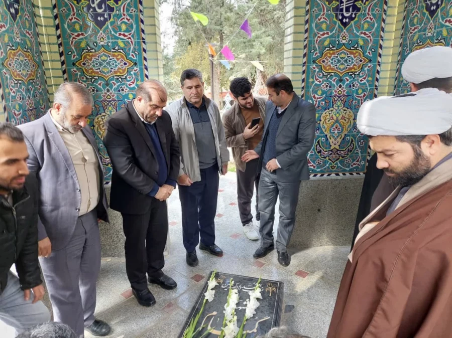 آیین غبار روبی مزار شهداء و شهیدای گمنام  در ایام الله دهه فجر انقلاب اسلامی 4