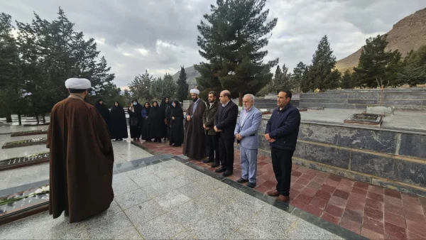 آیین غبار روبی مزار شهداء و شهیدای گمنام  در ایام الله دهه فجر انقلاب اسلامی 10