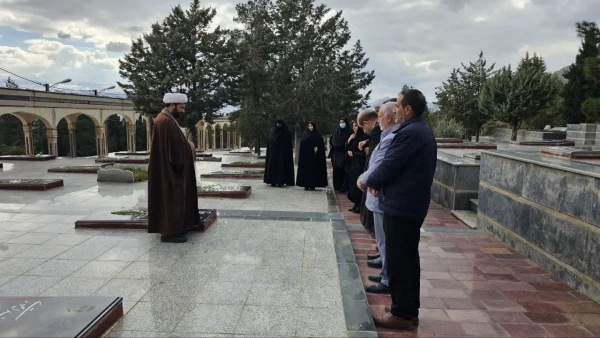 آیین غبار روبی مزار شهداء و شهیدای گمنام  در ایام الله دهه فجر انقلاب اسلامی 12