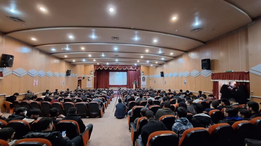 نشست سیاسی و بصیرتی با موضوع انتخابات در دانشگاه فرهنگیان استان لرستان 8