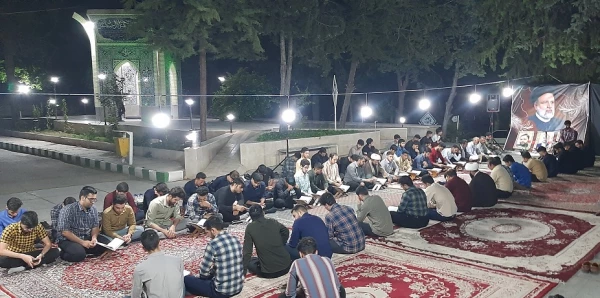 برگزاری محفل انس با قرآن به  مناسبت بزرگداشت شهدای خدمت در دانشگاه فرهنگیان لرستان  2