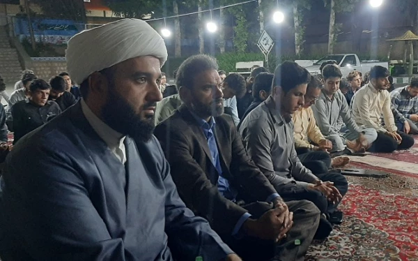 برگزاری محفل انس با قرآن به  مناسبت بزرگداشت شهدای خدمت در دانشگاه فرهنگیان لرستان  3