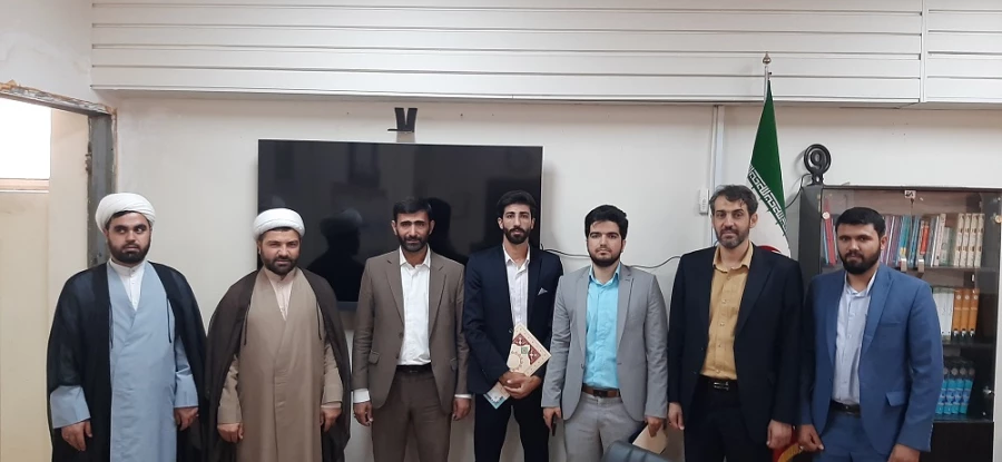  اشکان فرهادی مسئول جدید بسیج دانشجویی پردیس علامه طباطبایی لرستان شد. 6