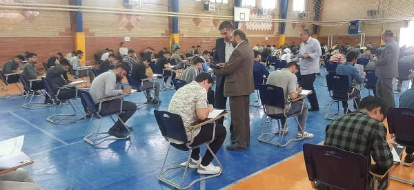 بازدید مسئولین دانشگاه فرهنگیان لرستان از روند برگزاری امتحانات نیم سال دوم تحصیلی دانشجو معلمان  5