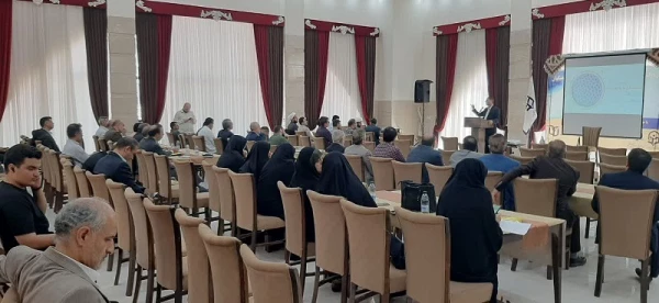 راهبرد رسانه مهم ترین عامل در حوزه رسانه است. 2