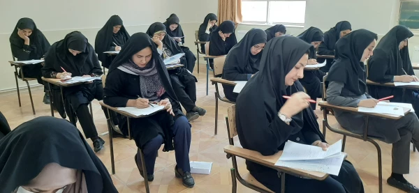 بازدیدسرپرست دانشگاه فرهنگیان لرستان از روند آزمون جامع (اصلح) مهارت آموزان  3