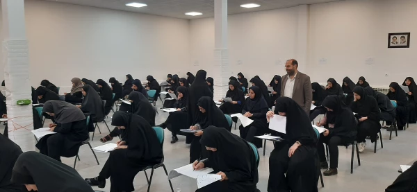 بازدیدسرپرست دانشگاه فرهنگیان لرستان از روند آزمون جامع (اصلح) مهارت آموزان  7