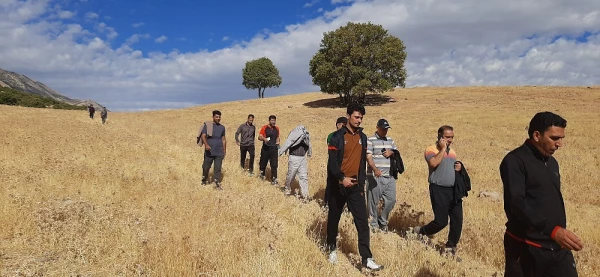 همایش کوهپیمایی پیاده روی به منطقه توریستی و حفاظتی محیط زیستی غار کلدر سفید کوه خرم آباد 3