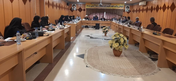 سرپرست سراهای دانشجویی نقش رئیس دانشگاه را در مجتمع خوابگاهی ایفا می کند 2