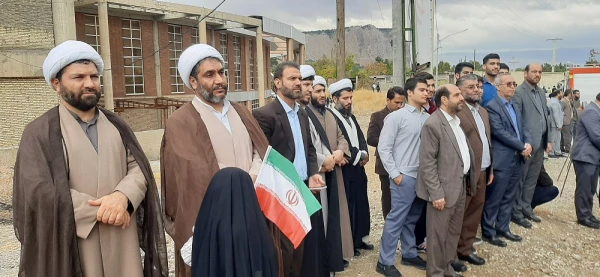 حضور پرشکوه اساتید ، کارکنان و دانشجویان دانشگاه فرهنگیان لرستان در راهپیمایی ۱۳ آبان 7