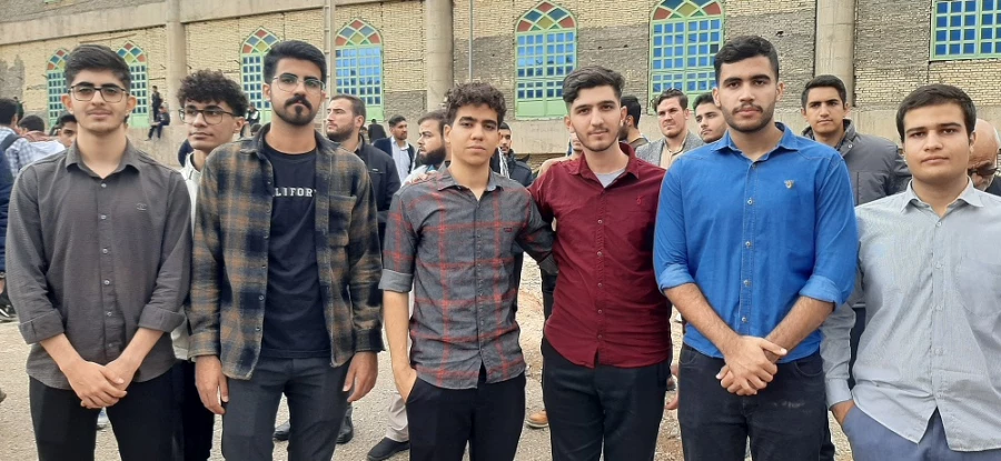 حضور پرشکوه اساتید ، کارکنان و دانشجویان دانشگاه فرهنگیان لرستان در راهپیمایی ۱۳ آبان 8