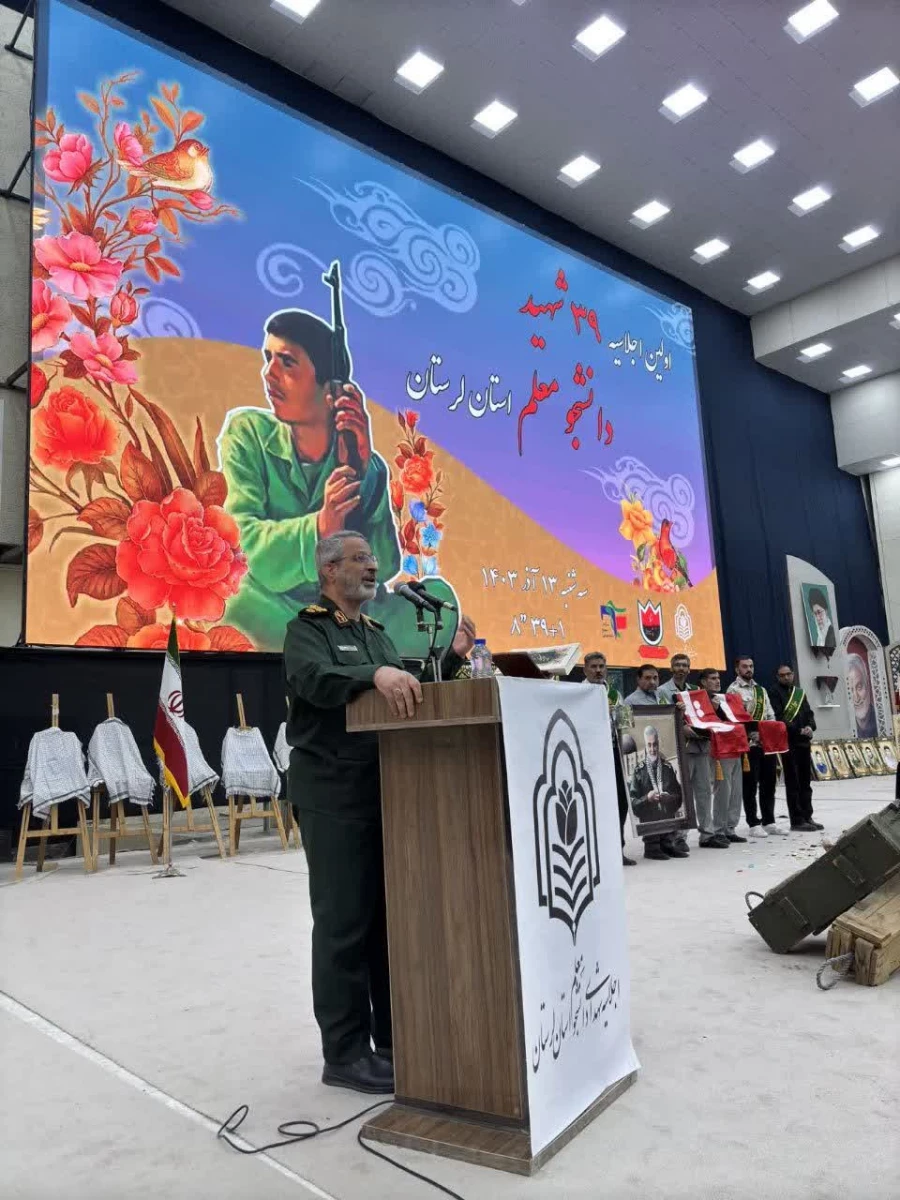 ولایت رگ حیات امت اسلام است/ حضرت زهرا(س) شهیده غفلت خواص است  2