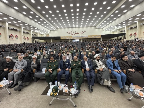  شهدای دانشجومعلم الگوی رشادت و معنویت هستند  3