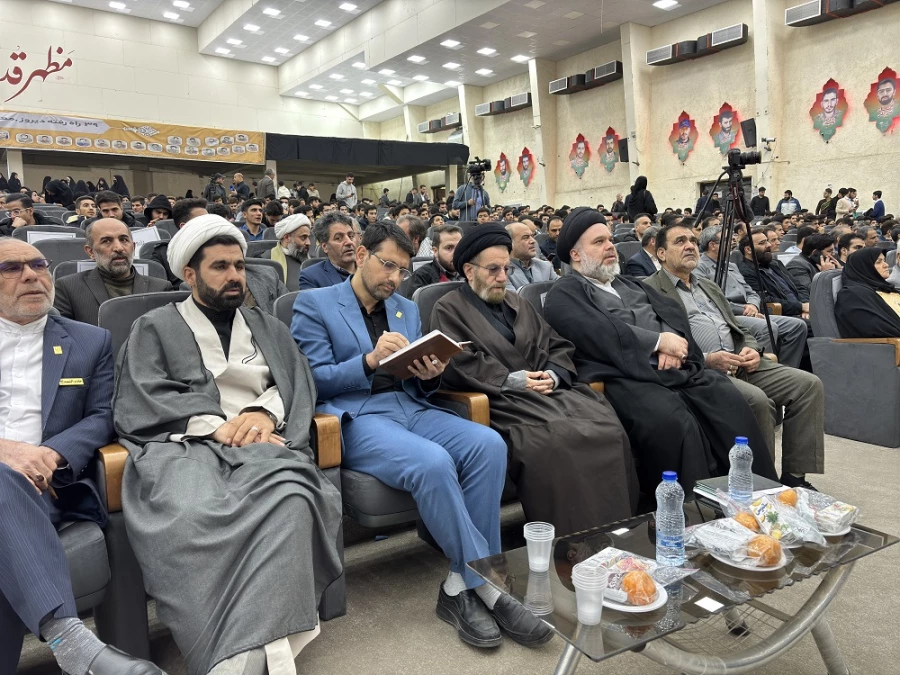  جریان سازی ارزش های انقلاب از اهداف اجلاسیه شهدا است 2