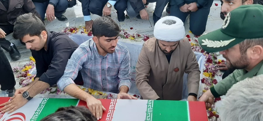 مراسم تشییع و تدفین شهید گمنام در دانشگاه فرهنگیان مرکز آموزش عالی شهید میرشاکی الیگودرز انجام شد  5