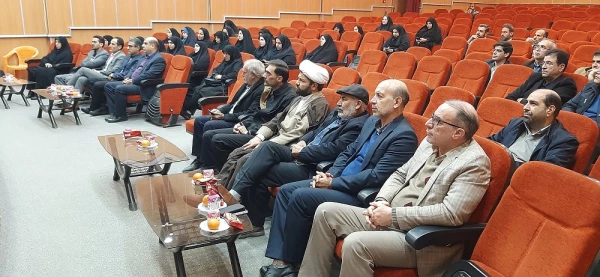 جلسه معرفت افزایی طرح عروج  با موضوع  آموزه های تربیتی درسبک زندگی نمازگزاران  7