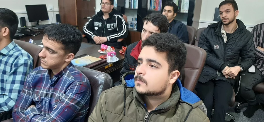 گفتمان آزاد اندیشی دانشجویی با موضوع تحلیل مسائل روز 3