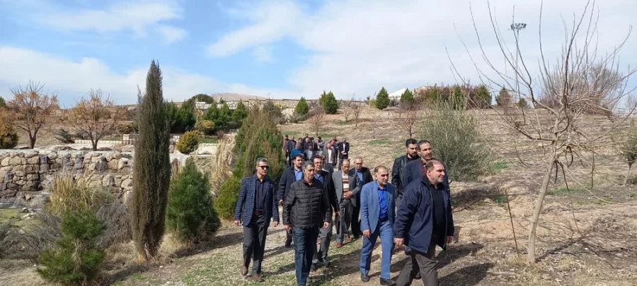 برگزاری اردوی راهیان پیشرفت اساتید دانشگاه فرهنگیان لرستان به مجتمع کشت و صنعت لرستان  5