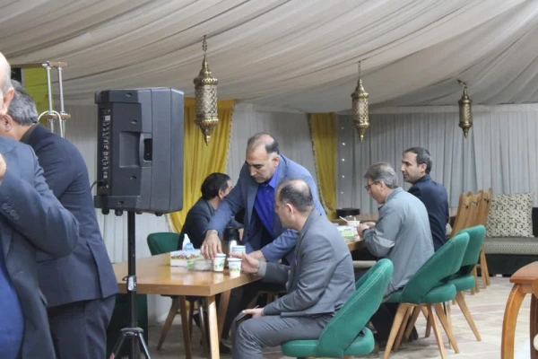 برگزاری اردوی راهیان پیشرفت اساتید دانشگاه فرهنگیان لرستان به مجتمع کشت و صنعت لرستان  7