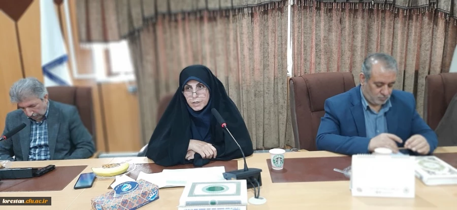 اساتید دانشگاه  یاوران علمی، ستون های فکری و ارکان دانشگاه فرهنگیان هستند. 2