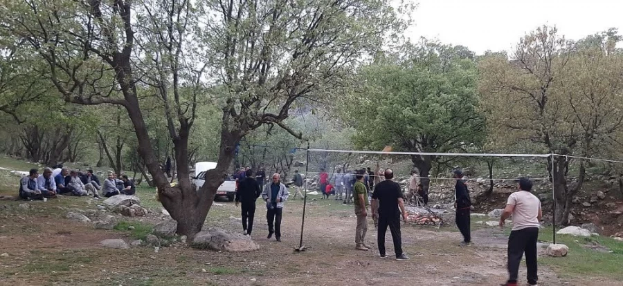 برگزاری اردوی تفریحی - ورزشی ویژه اساتید و کارکنان دانشگاه فرهنگیان لرستان 4