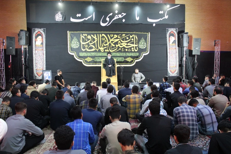 اجتماع معنوی سوگواران صادق آل محمد (علیه السلام) در دانشگاه فرهنگیان لرستان 14