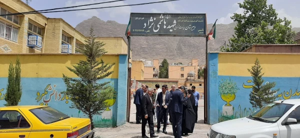 بازدید از مدارس مجری کارورزی به مناسبت دهه سرآمدی آموزش و روز معلم  8