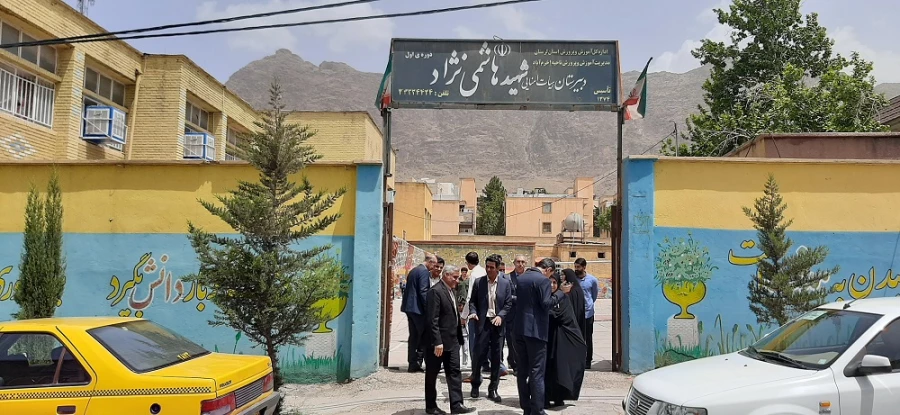 بازدید از مدارس مجری کارورزی به مناسبت دهه سرآمدی آموزش و روز معلم  8