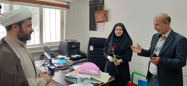 دیدار صمیمی مسئولان دانشگاه فرهنگیان لرستان با اساتید،کارکنان و دانشجویان به مناسبت روز معلم 7