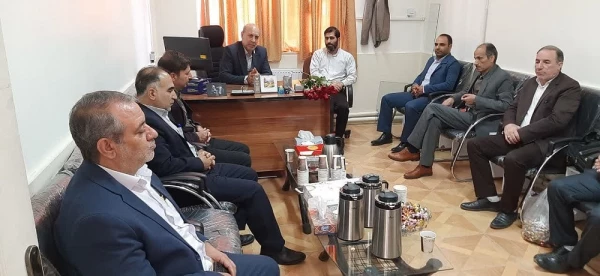 دیدار صمیمی مسئولان دانشگاه فرهنگیان لرستان با اساتید،کارکنان و دانشجویان به مناسبت روز معلم 9