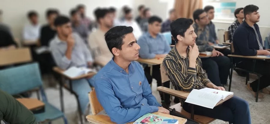 دیدار صمیمی مسئولان دانشگاه فرهنگیان لرستان با اساتید،کارکنان و دانشجویان به مناسبت روز معلم 10