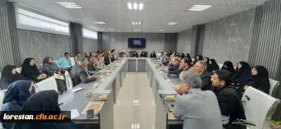 به مناسبت دهه سرآمدی آموزش برگزار شد: 

نشست هم اندیشی اساتید و کارکنان مرکز زینب کبری(س) با سرپرست دانشگاه فرهنگیان لرستان 