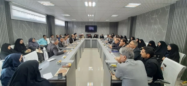 نشست هم اندیشی اساتید و کارکنان مرکز زینب کبری(س) با سرپرست دانشگاه فرهنگیان لرستان  2