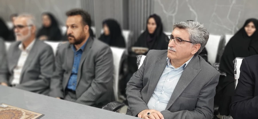 نشست هم اندیشی اساتید و کارکنان مرکز زینب کبری(س) با سرپرست دانشگاه فرهنگیان لرستان  2